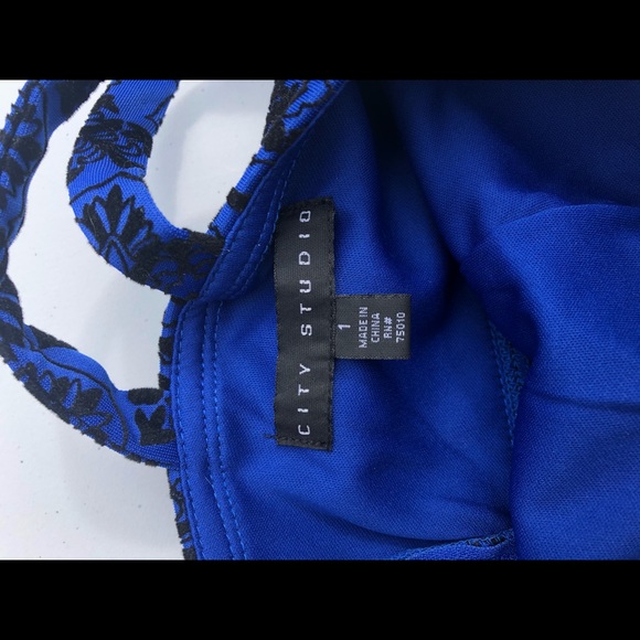 Blue dress - Picture 2 of 3